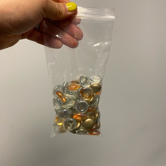 Gold Pebbles Decor - Picture 2 of 2